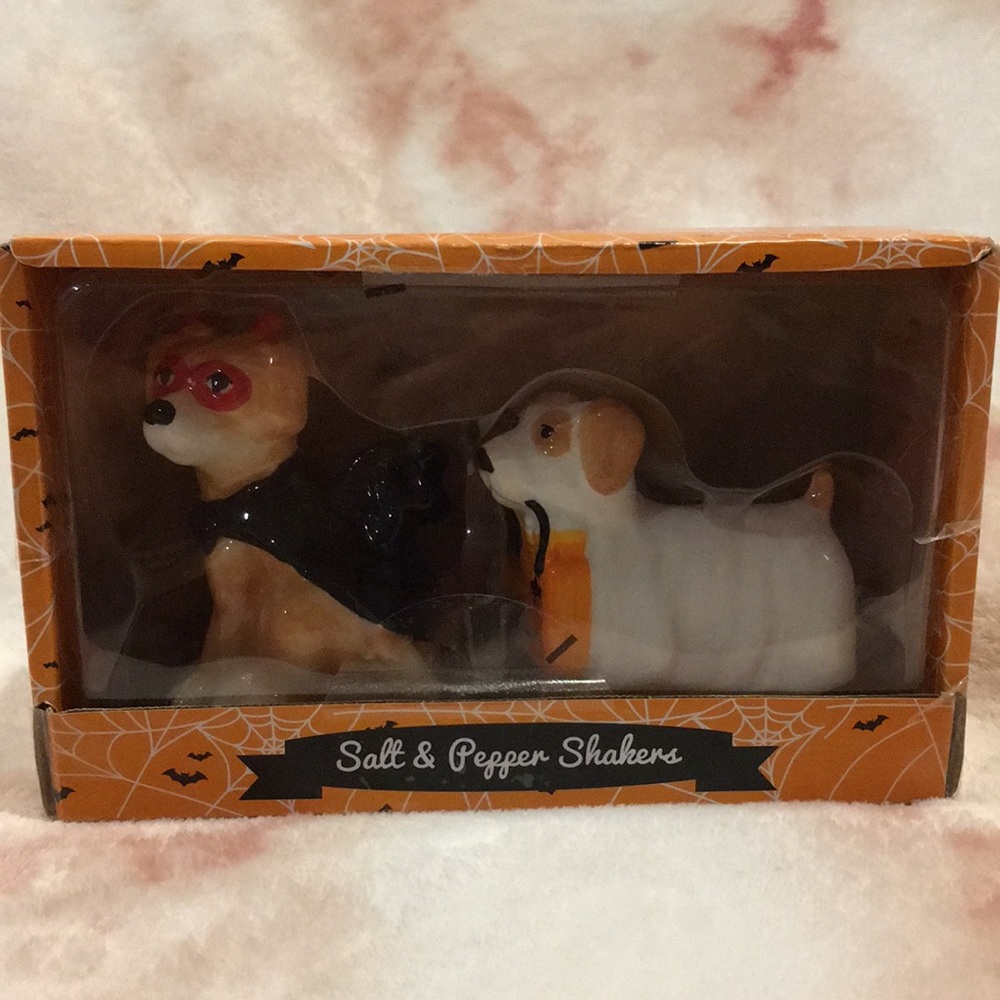 Fall Halloween Costumed Doggies Ceramic Salt & Pepper Shaker Set 2 Boxed NWT